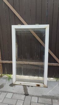 Okno plastové 106 x 61 - 2