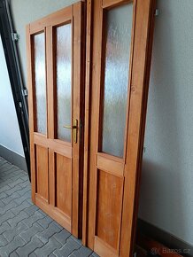 Dvoukřídlé dřevěné dveře 125 cm - 2
