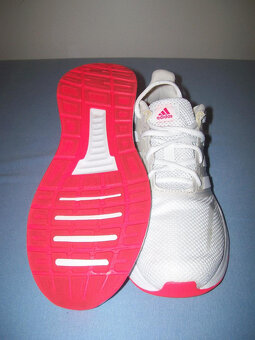 Sportovní obuv dámská  ADIDAS - č. 42 - 2