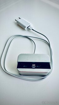 Apple nabíječka s hliníkovým stojanem a bezdrátová nabíječka - 2