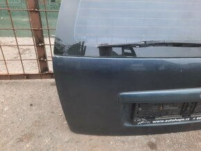 skopda octavia 1 kombi - zadni viko kufru - 2