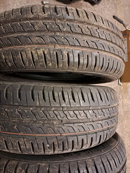 sada zánovních letních pneu Barum bravuris 5 185/60 R15 - 2