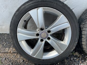 Mercedes-Benz W212 E sada kola disky pneu 245 45 17 Y - 2