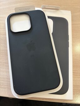 Silikonový kryt na Apple iPhone 14 PRO černý - 2