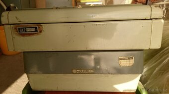retro psací stroj - 2