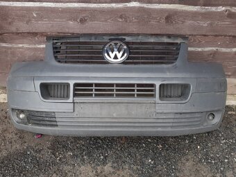 Přední část vozu VW transportér T5 - 2