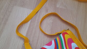 Žlutá crossbody kabelka - 2
