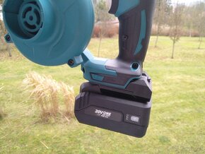 Redukce baterií Kaufland na Makita LXT - 2