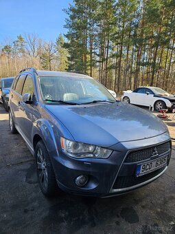 Mitsubishi Outlander 2.2di-d PADLE TURBO - 2