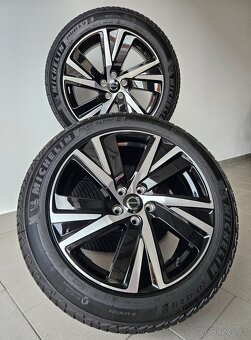 Orig. Volvo V90/S90 Zimní 245/45/18 - Zánovní - 2