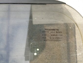 Sklo, okno, Plexi na karavan Dometic - 2