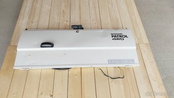 Nissan Patrol – Dveře výklopné bílé K160 5 tis - 2