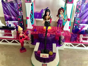 Stavebnice Mega Bloks- Barbie hvězda SuperStar - 2