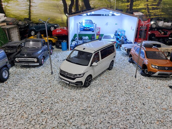 model auta VW T 6.1 California  biela farba Otto mobile 1:18 - 2
