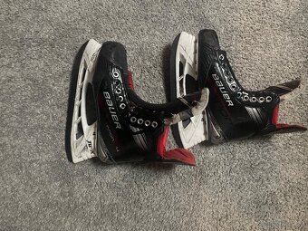 Brusle Bauer Vapor x4 - 2