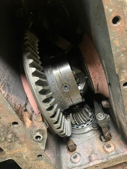 Zetor 6748/6945 převodovka, zadek, hydraulika, doklady - 2