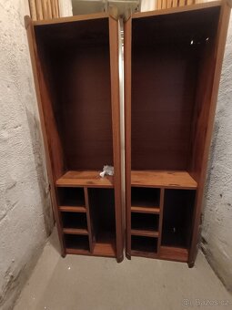 Psací stůl a poličky - 2