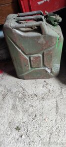 Plechové kanystry - 2