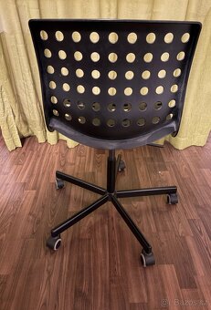 Kancelářská židle - 2