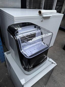 Kristall výrobník ledu. Záruka 
 - 2