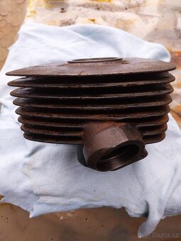 Válec  ČZ 175/477 - 2