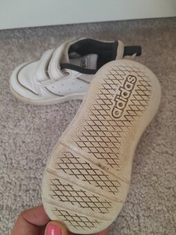 Bílé tenisky Adidas 21 - 2