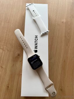 Apple Watch SE (GPS) 2. generace - 2