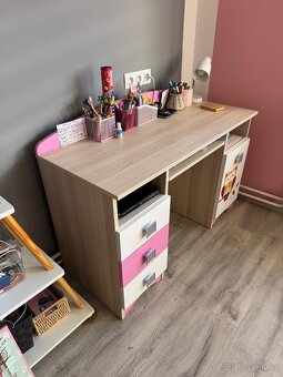 Dětský psací stůl - 2