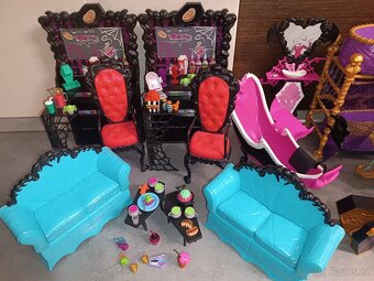 Monster High nábytek, doplňky - 2