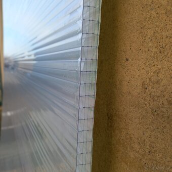 Dutinkový polykarbonát - 2