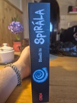 Manga spirála (Čtěte popisek) - 2