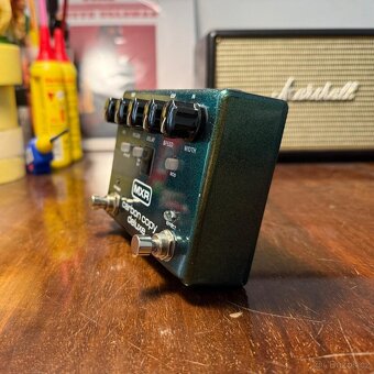 Dunlop MXR Carbon Copy Deluxe Delay - 2
