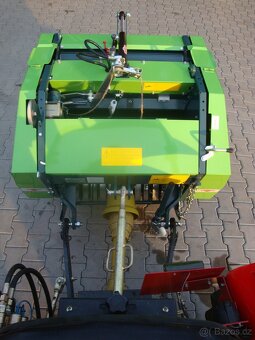 Balíkovač za traktor na kulaté balíky - 2