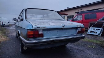 BMW E12 520/4 predfacelift - 2