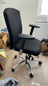 Kancelářská židle ergonomická KÖHL poř.cena 15 000 Kč - 2