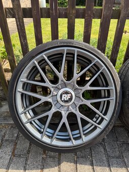 5x112 R19 Rotiform RSE 8,5J ET45 225/35/19 - 2