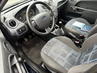 Ford Fiesta 1.3i, r.2006, původ ČR serviska - 2