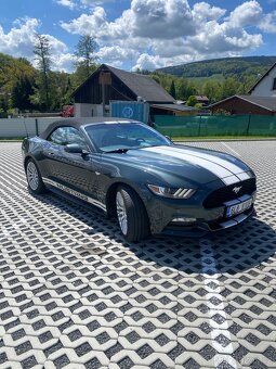 Ford Mustang - 2