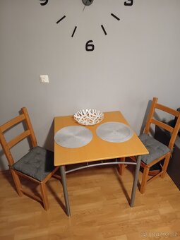 Prodám stůl + 2 židle - 2