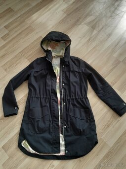 Nádherná jarní parka/bunda vel. 38 - 2
