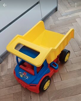 Nákladní auto - 2
