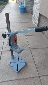 Držak na vrtačku Lexxona - 2
