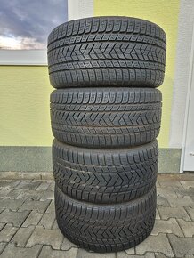 265 30 20 94W Pirelli zánovní zim. pneu 7-7,5mm DOT2022 - 2