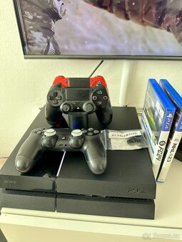 PlayStation 4 - 2
