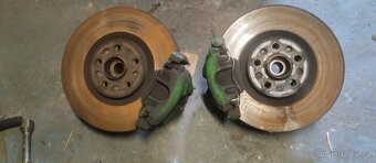 Prodám přední brzdy s tehlici Octavia 1 RS - 2