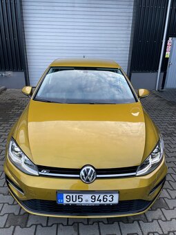 GOLF R-Line jen 38000km, 1.majitel, Plná výbava - 2