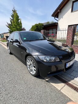 BMW E90 330xd 170kW - automat, M-paket - 2