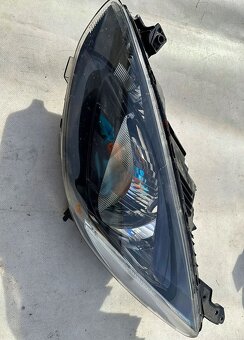 Mazda 2 DE, levé přední světlo - 2