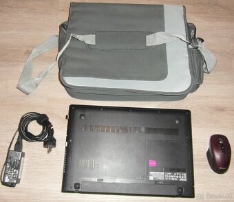 Notebook LENOVO 15,6" + bezdrátová myš + nová taška - 2