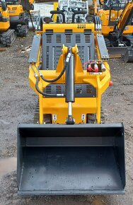 Mini nakladač pásový BG323T - 2